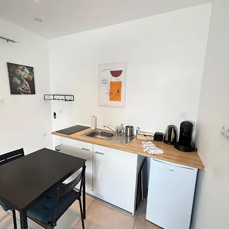Soh Rent 1tv - Wifi Near Train Station * Strasbourg