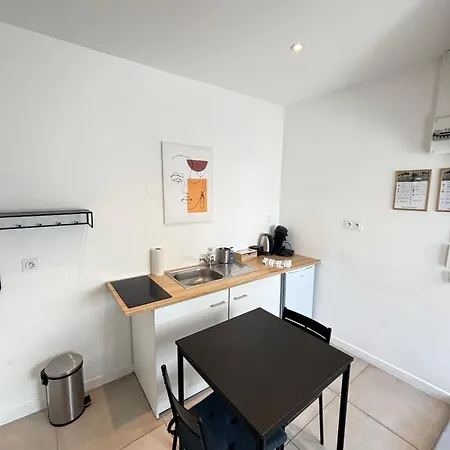Appartement Soh Rent 1tv - Wifi Near Train Station *